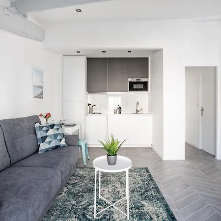 2 Guisol - Moderne 2 Pieces Port De Apartment